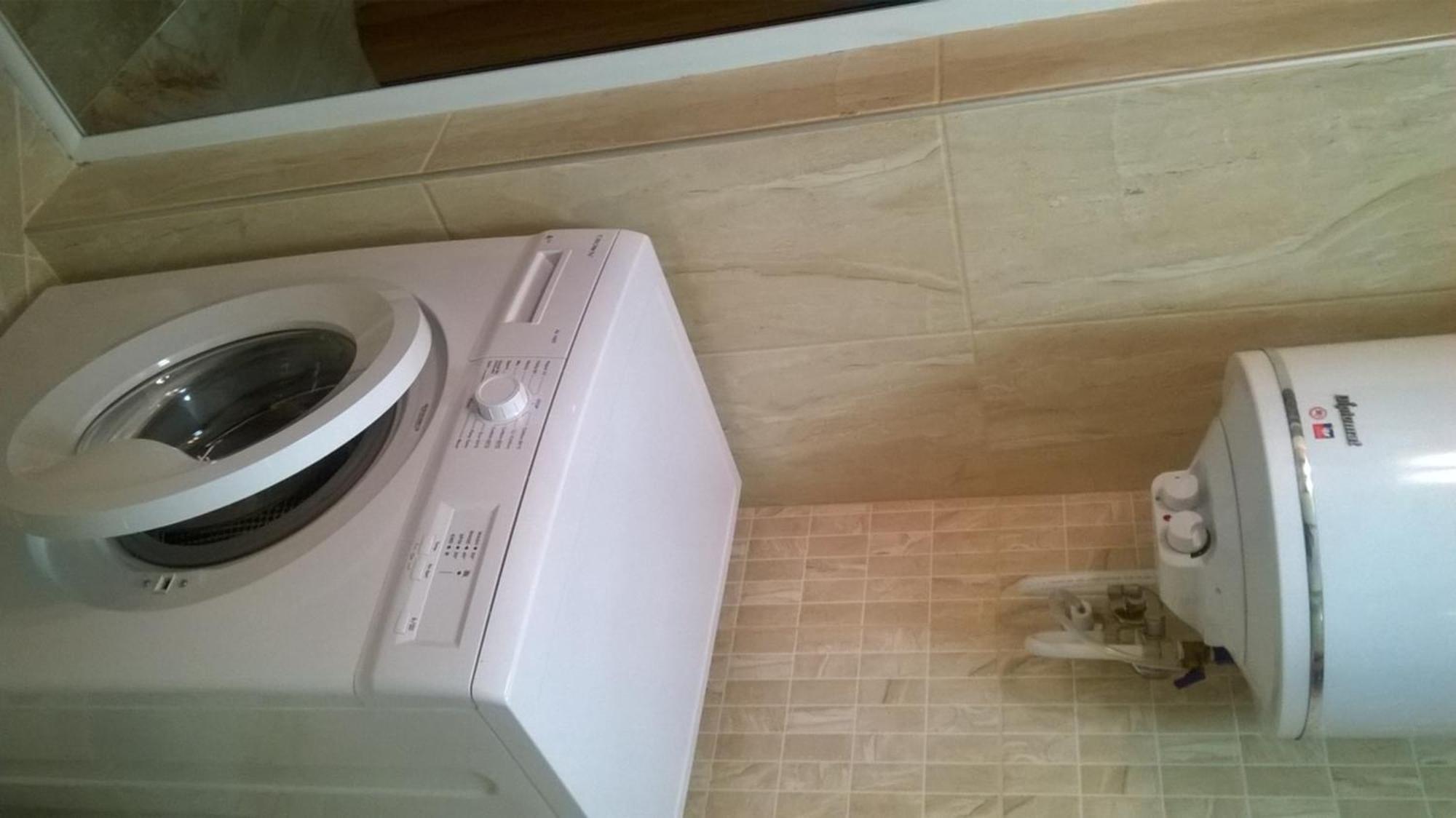 Apartamenti Zhelezovi Pomorie Luaran gambar