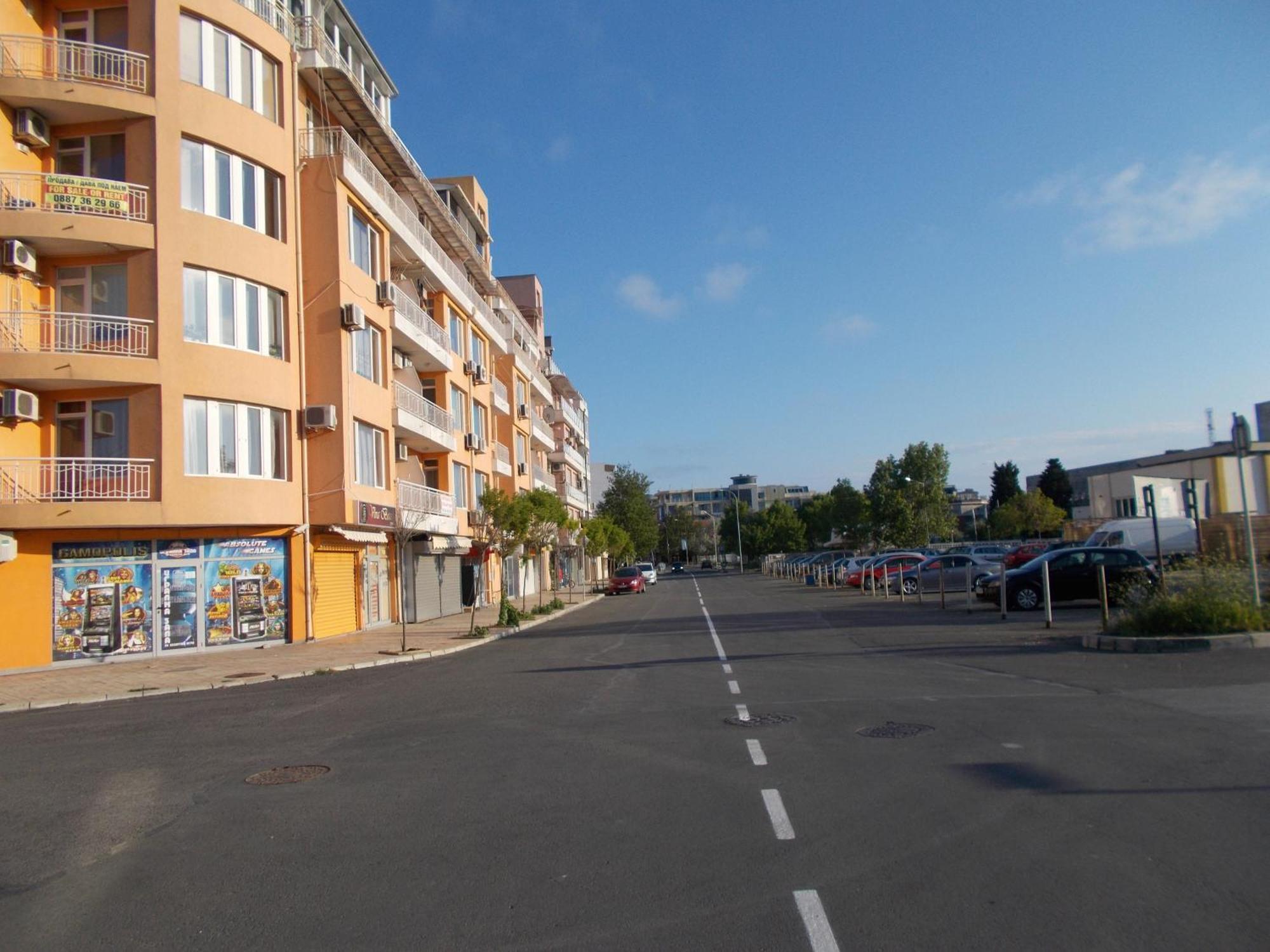 Apartamenti Zhelezovi Pomorie Luaran gambar