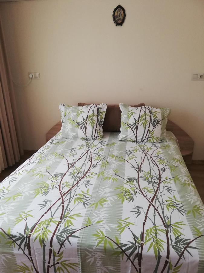 Apartamenti Zhelezovi Pomorie Luaran gambar