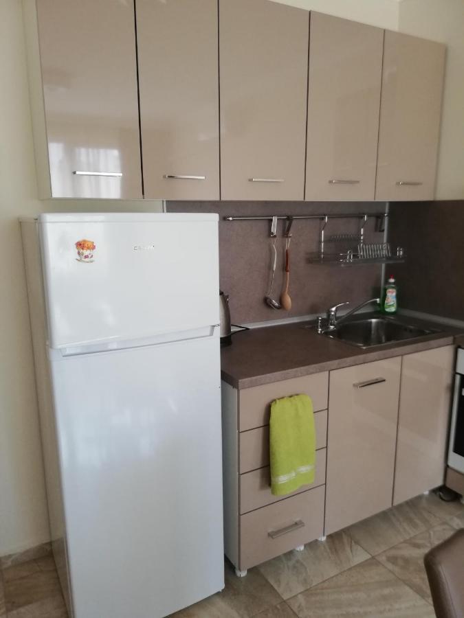 Apartamenti Zhelezovi Pomorie Luaran gambar
